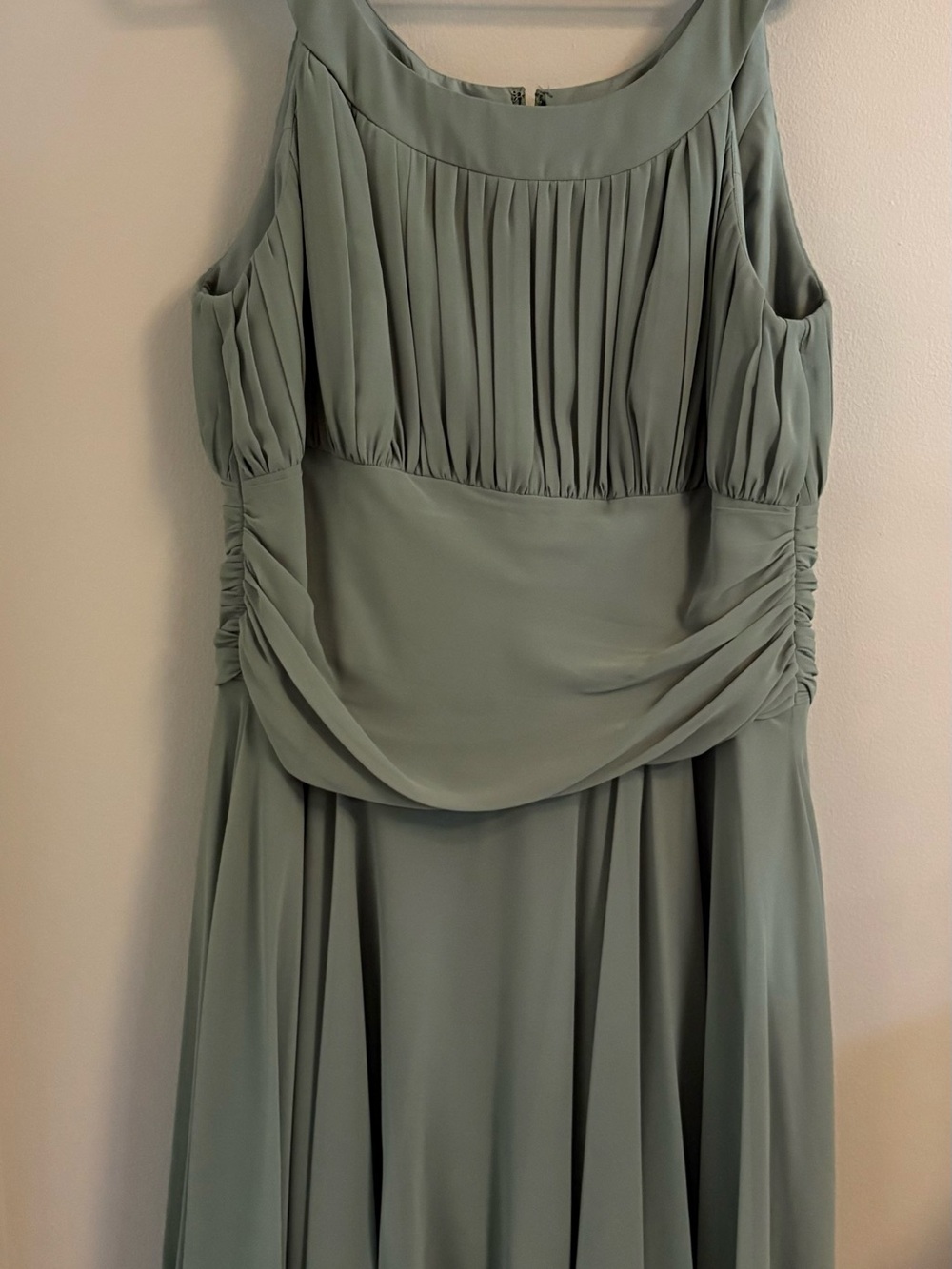 Women’s Sage Green Pleated Chiffon Dress